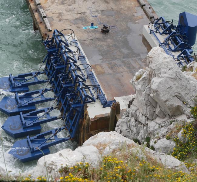 Eco Wave Power Array