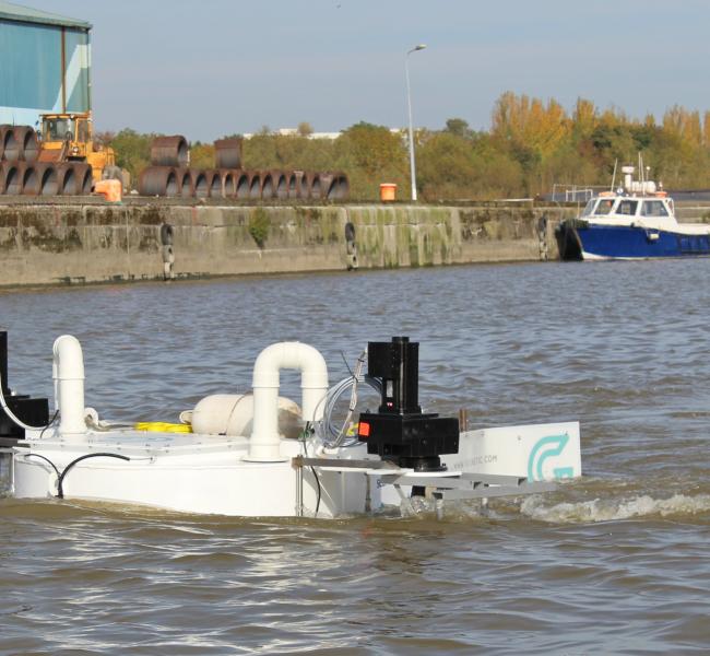 GKinetic Energy In the Water at Limerick Docks