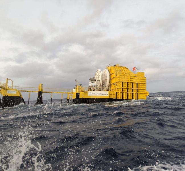 OceanEnergy - OE Buoy Arrival in Hawaii