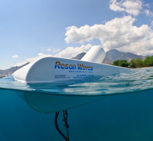 Resen Waves - Power Buoy (Courtesy of Matthew Oldfield Photography)