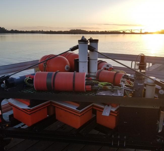 University of Washington: Mechanical Engineering Department and the Applied Physics Laboratory - Autonomous Adaptable Monitoring Package (AutoAMP) deployed at PacWAVE in Newport, Oregon